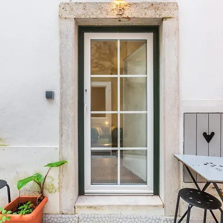 Bright & Modern Studio Near Santa Maria De Belem アパート リスボン